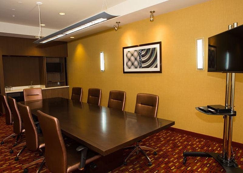 Courtyard By Marriott Lubbock Downtown/University Area Buitenkant foto