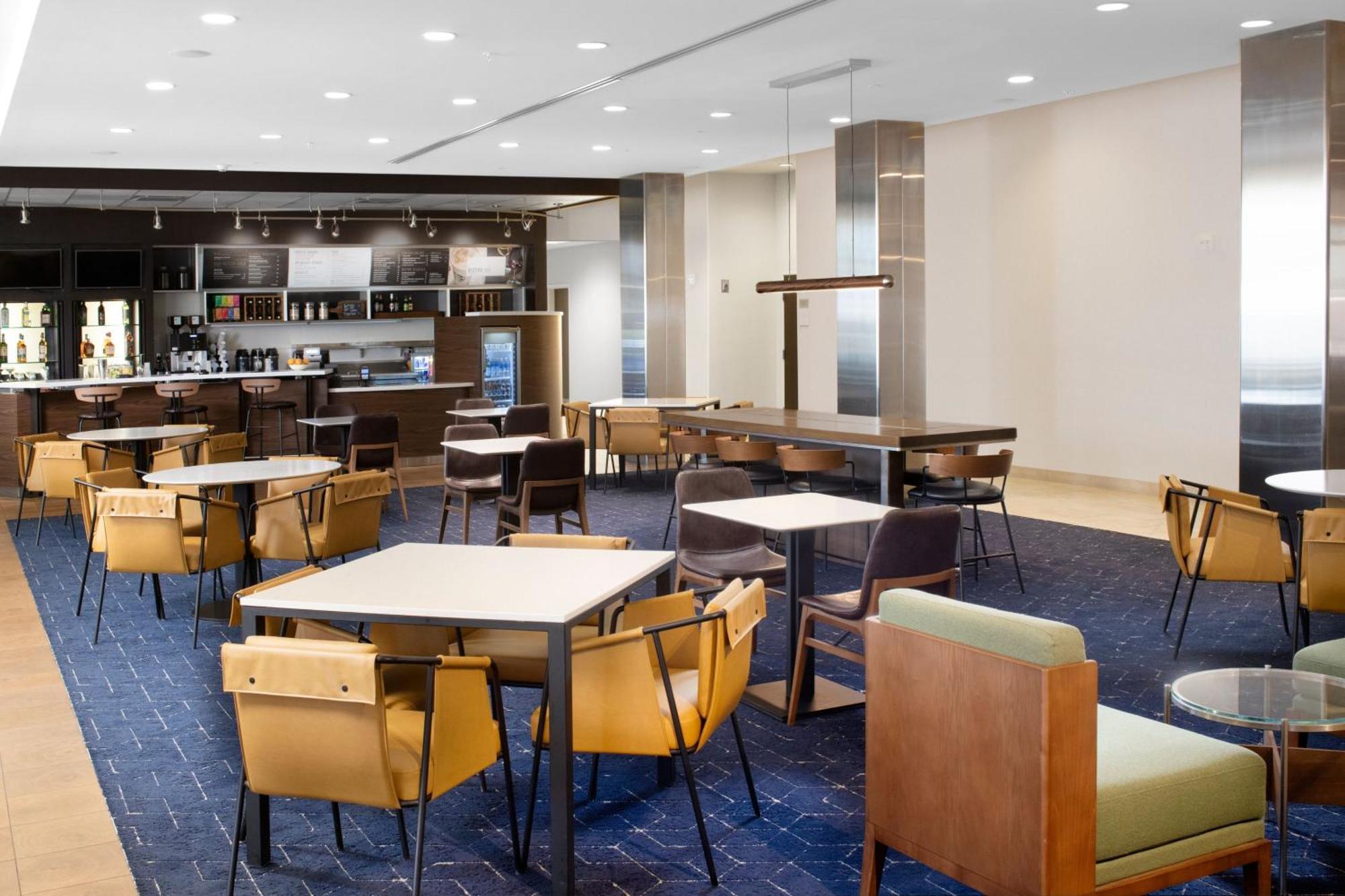 Courtyard By Marriott Lubbock Downtown/University Area Buitenkant foto
