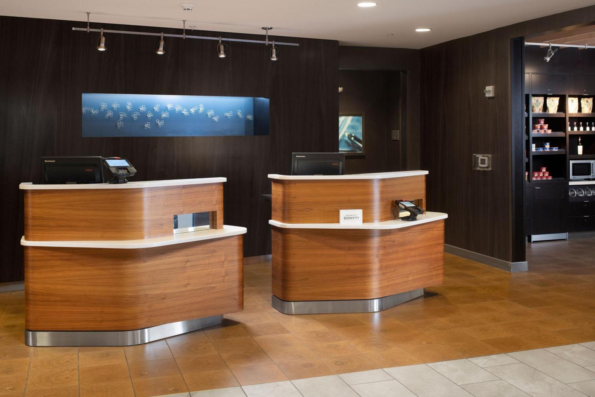 Courtyard By Marriott Lubbock Downtown/University Area Buitenkant foto